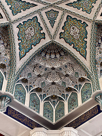 Sultan Qaboos Grand Mosque - Muscat