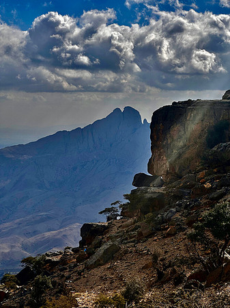 Jebel Shams (Sun mountain)